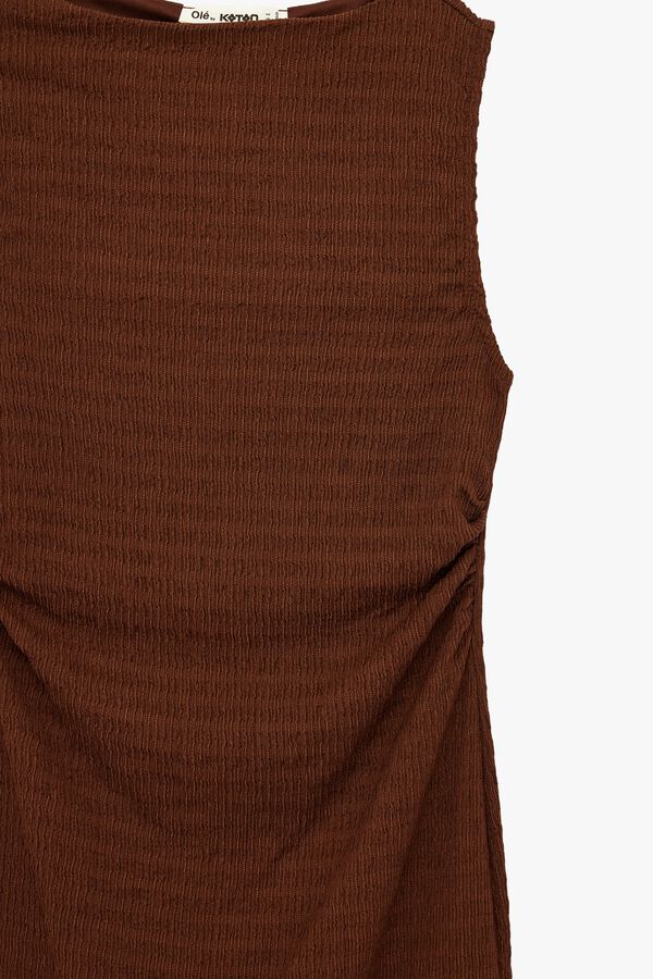 Koton Vestido midi ajustado castanho