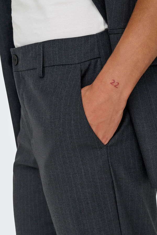 Only Pantal&oacute;n con raya diplom&aacute;tica gris