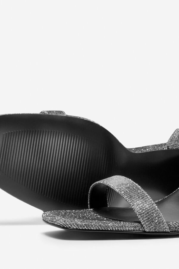 Only Sand&aacute;lias de salto brilhante cinzento