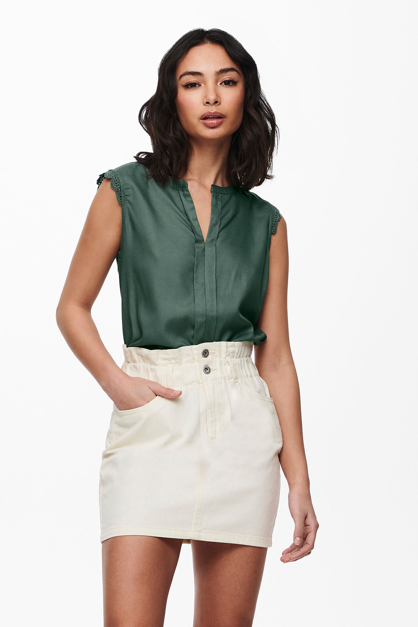 Only Blusa fluida sem mangas