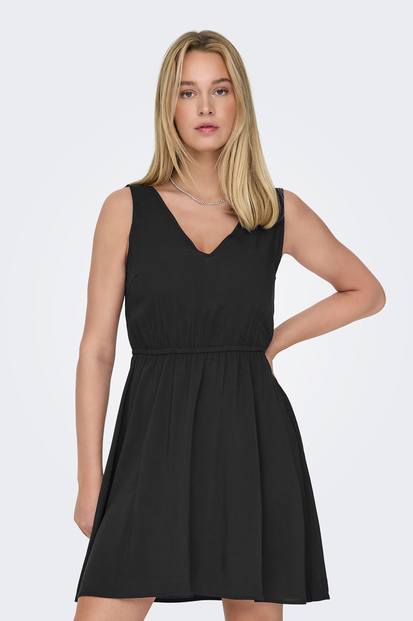 Only Vestido corto de tirantes anchos