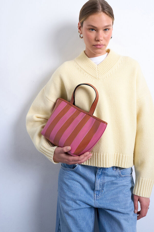 Topshop Mala de ombro &agrave;s riscas rosa