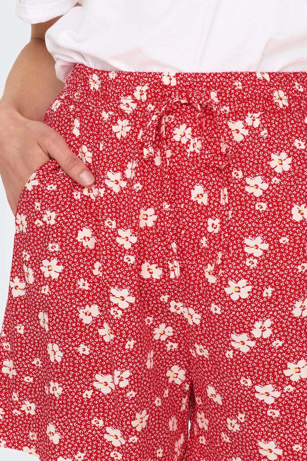 Only Pantal&oacute;n corto cintura el&aacute;stica rojo