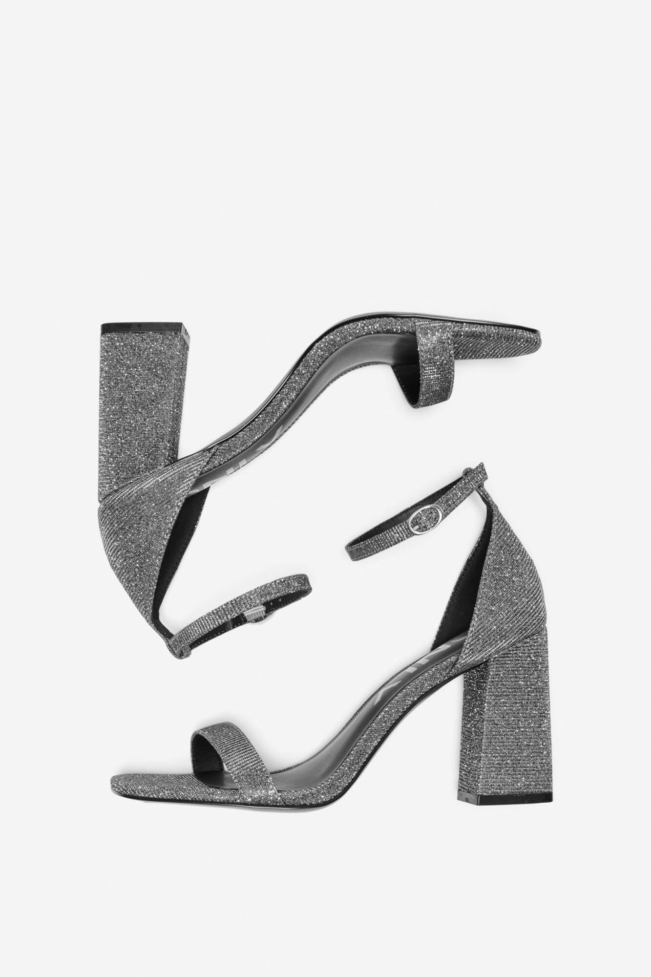 Only Sandalias brillante de tac&oacute;n