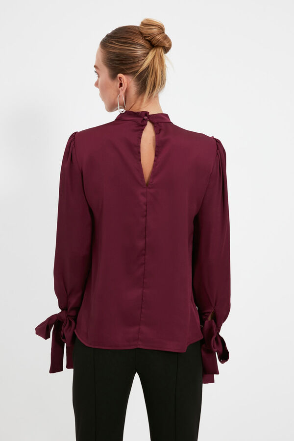 Trendyol Blusa sat&eacute;n con lazo morado/lila