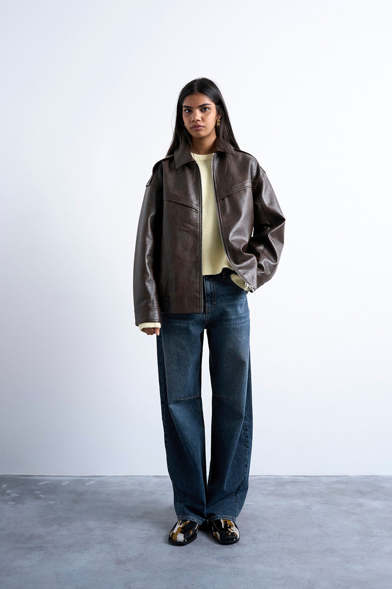 Topshop Blus&atilde;o curta com acabamento revestido (revestimento de poliuretano)