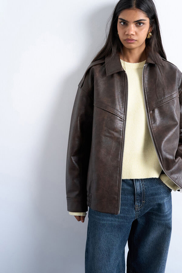 Topshop Blus&atilde;o curta com acabamento revestido (revestimento de poliuretano) cru