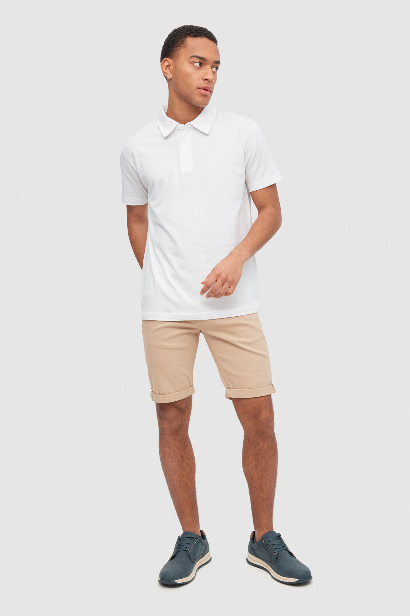 Inside Bermuda vaquera