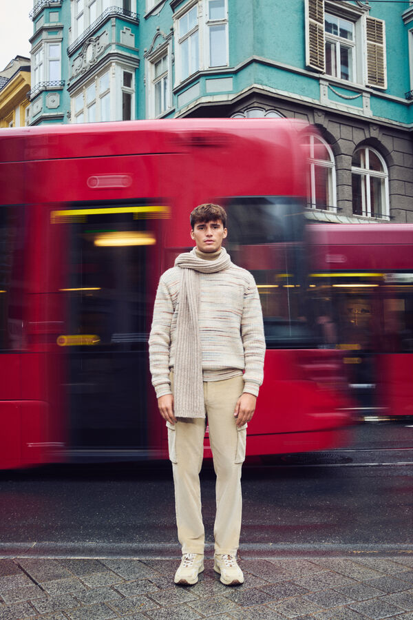 Springfield Pantal&oacute;n cargo pana slim fit beige