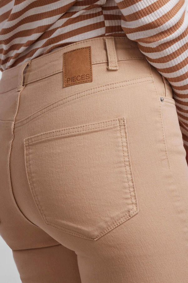 Pieces Jeans boca de sino cru