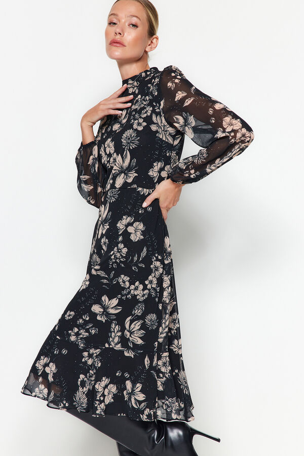 Trendyol Vestido midi chal negro