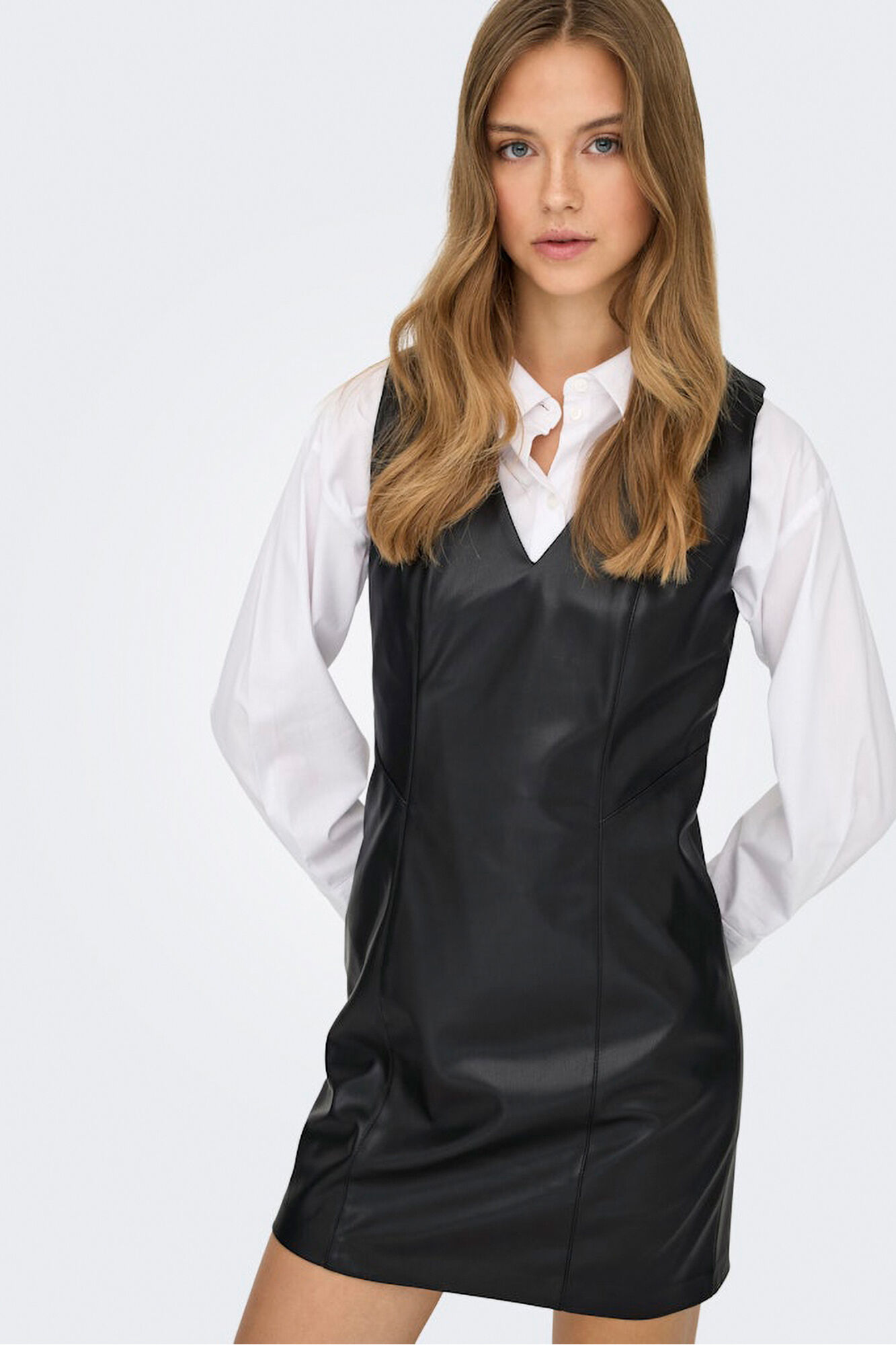 Only Vestido corto piel vegana