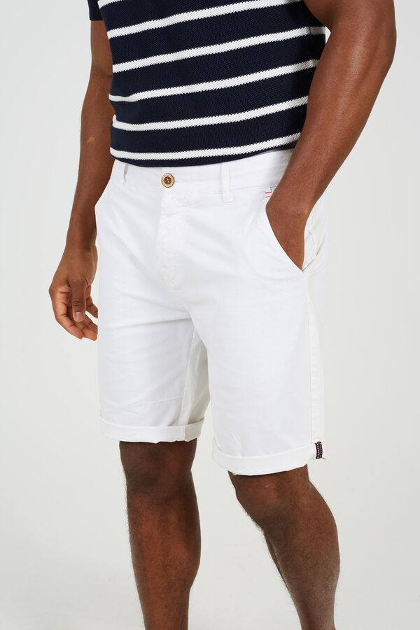 Brave Soul Short b&aacute;sico con cinco bolsillos blanco