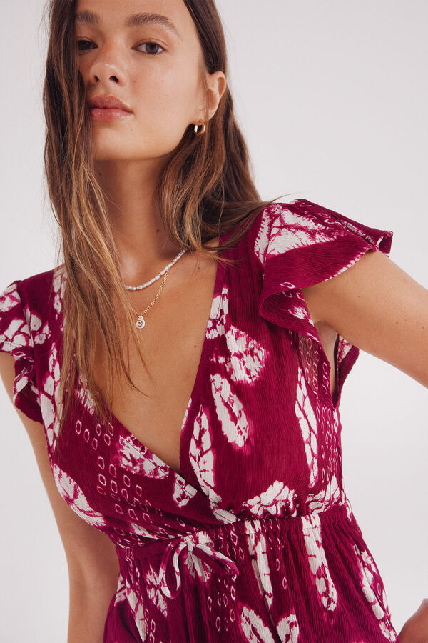 Springfield Top escote cruce estampado burdeos