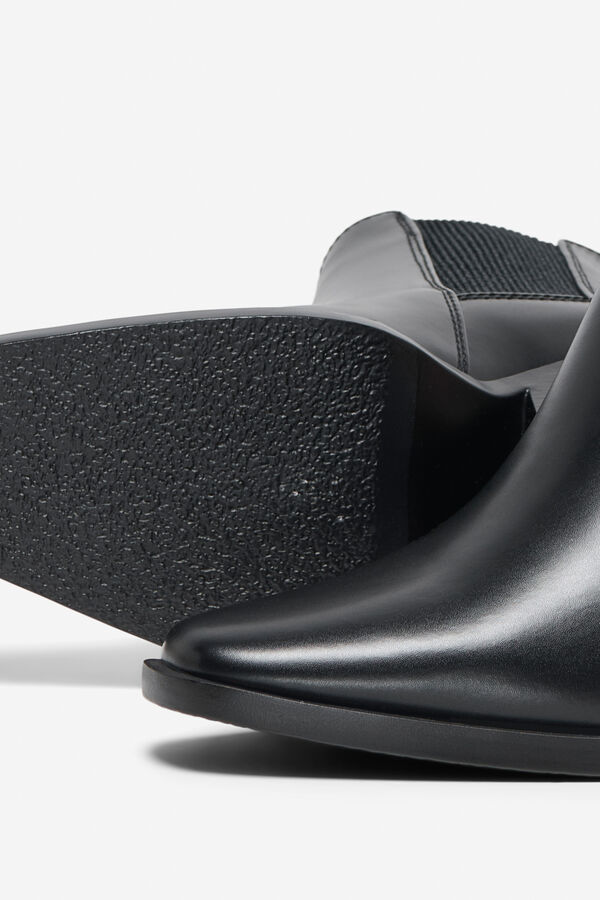 Only Botim Chelsea com salto preto