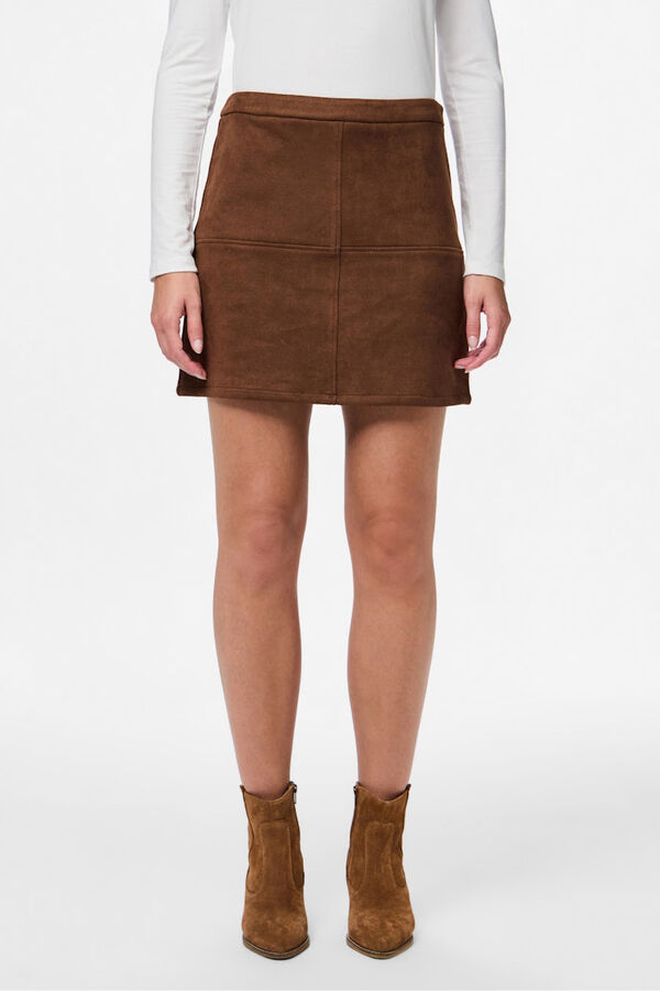 Pieces Saia curta camur&ccedil;a castanho