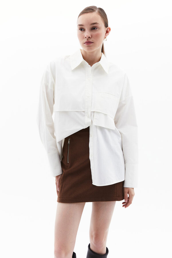 Oxxo Camisa detalhe bolso bege
