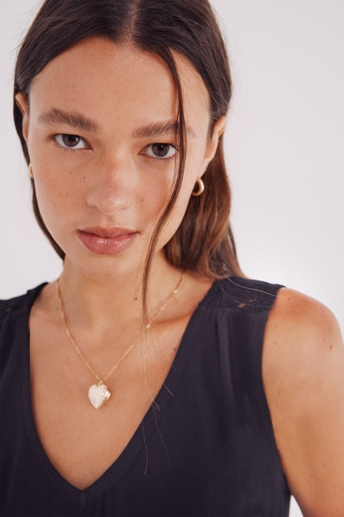 Springfield Camiseta escote uve hombros crochet