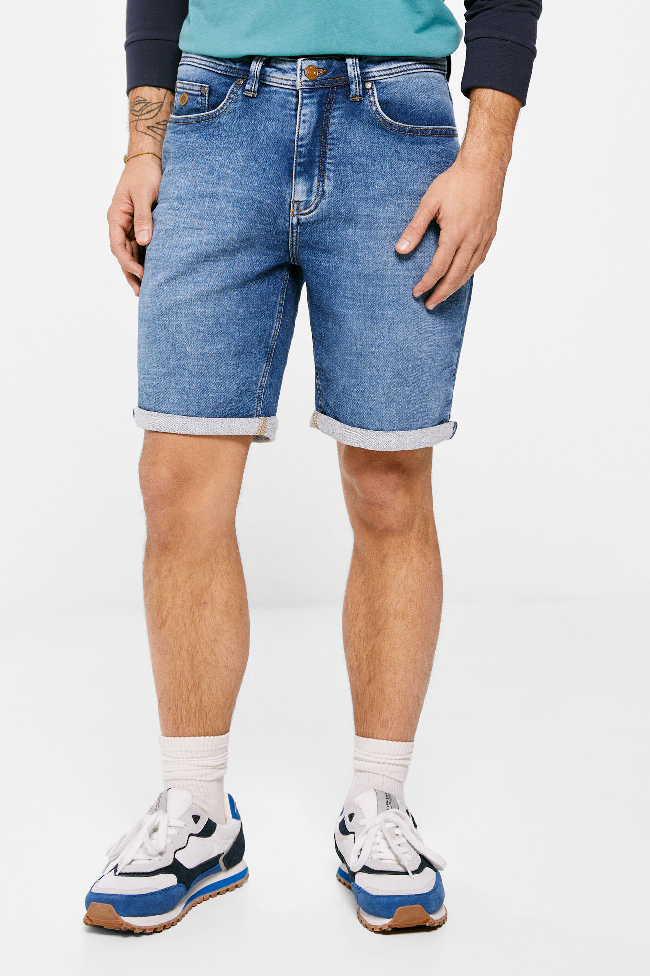 Springfield Bermuda vaquera en knit denim lavado media