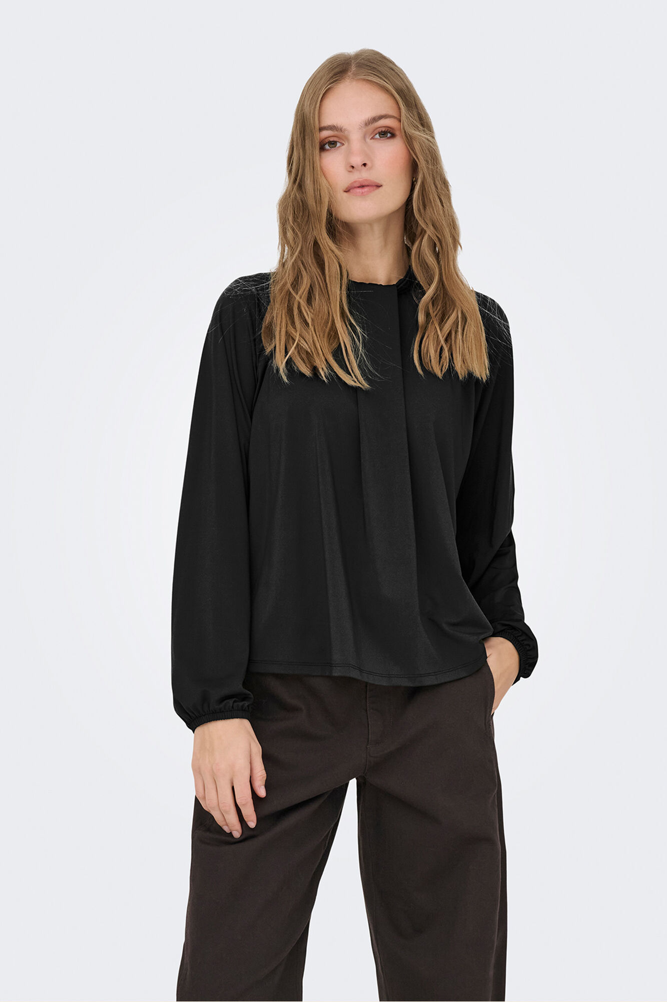 JDY Blusa manga larga fluida