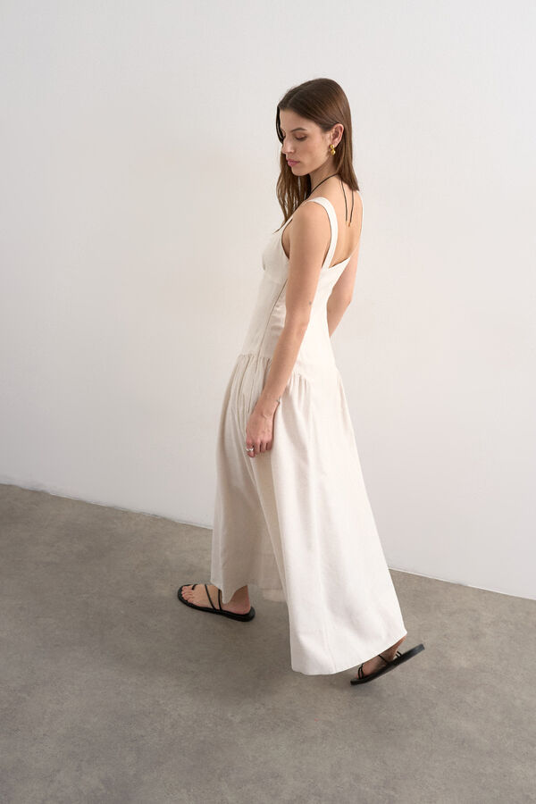 Topshop Vestido comprido de al&ccedil;as bege