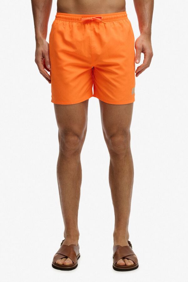 Superdry Ba&ntilde;ador liso b&aacute;sico con logo naranja
