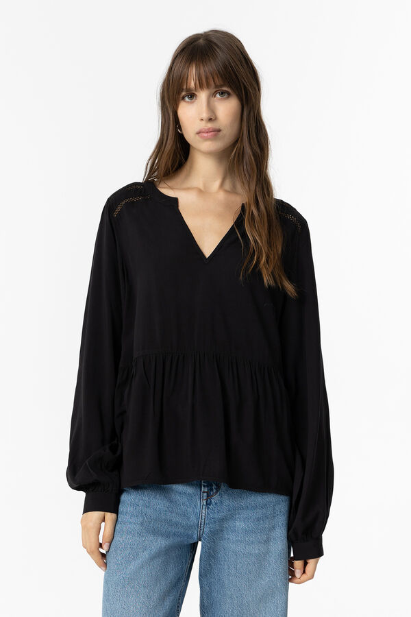 Tiffosi Blusa con Detalles Abiertos negro