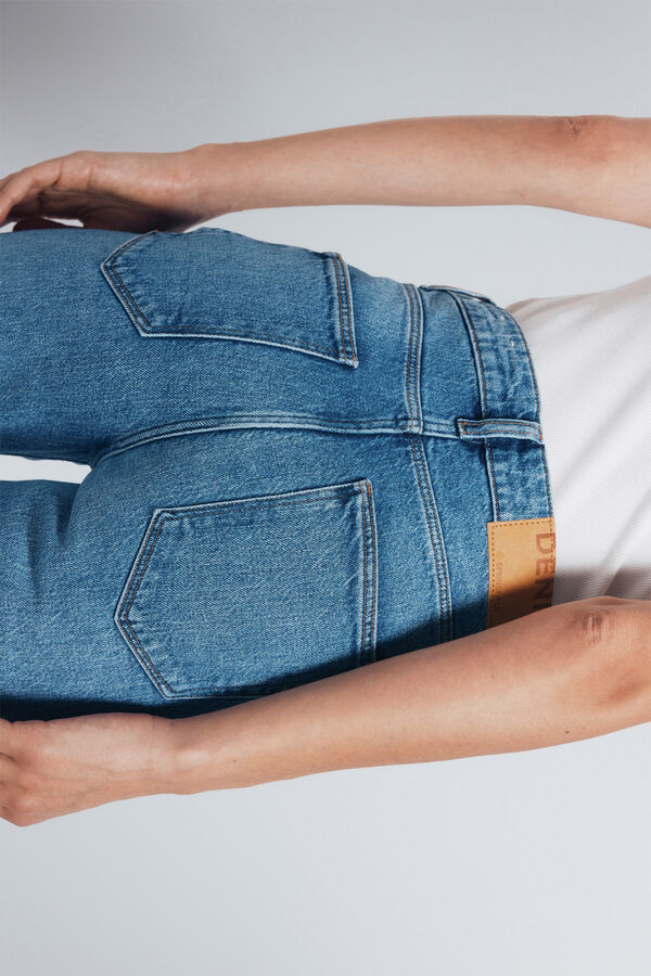 Springfield Cal&ccedil;a jeans reta com tachas azul