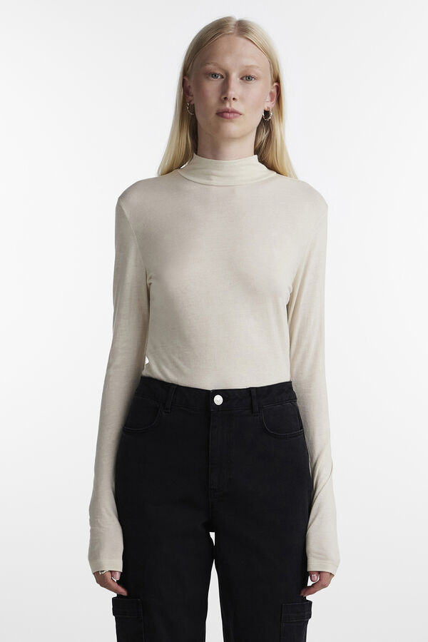 Pieces T-shirt b&aacute;sica em viscose cru