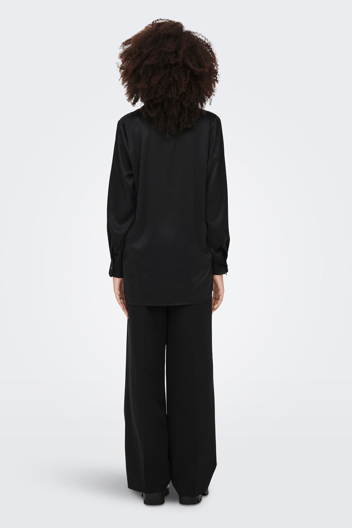 Only Camisa satinada oversized