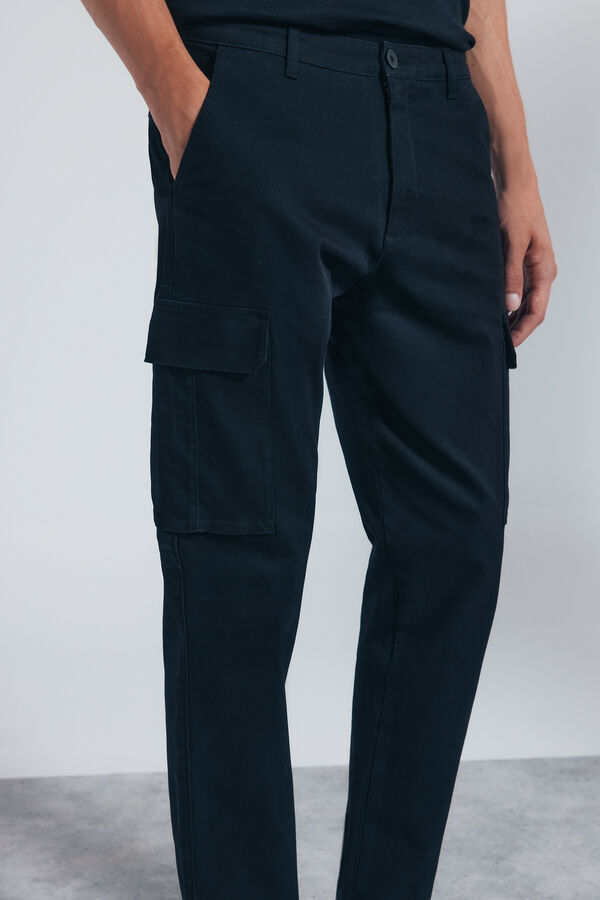 Springfield Pantal&oacute;n cargo slim fit negro