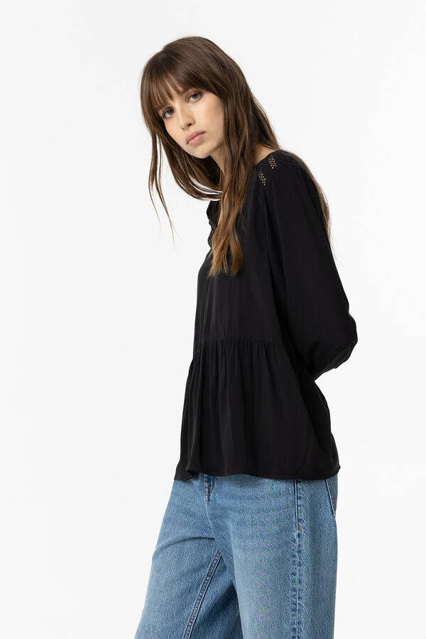 Tiffosi Blusa con Detalles Abiertos negro