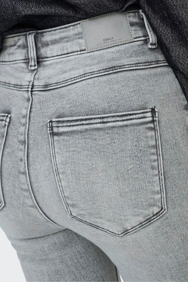 Only Cal&ccedil;a jeans boca de sino  cinzento