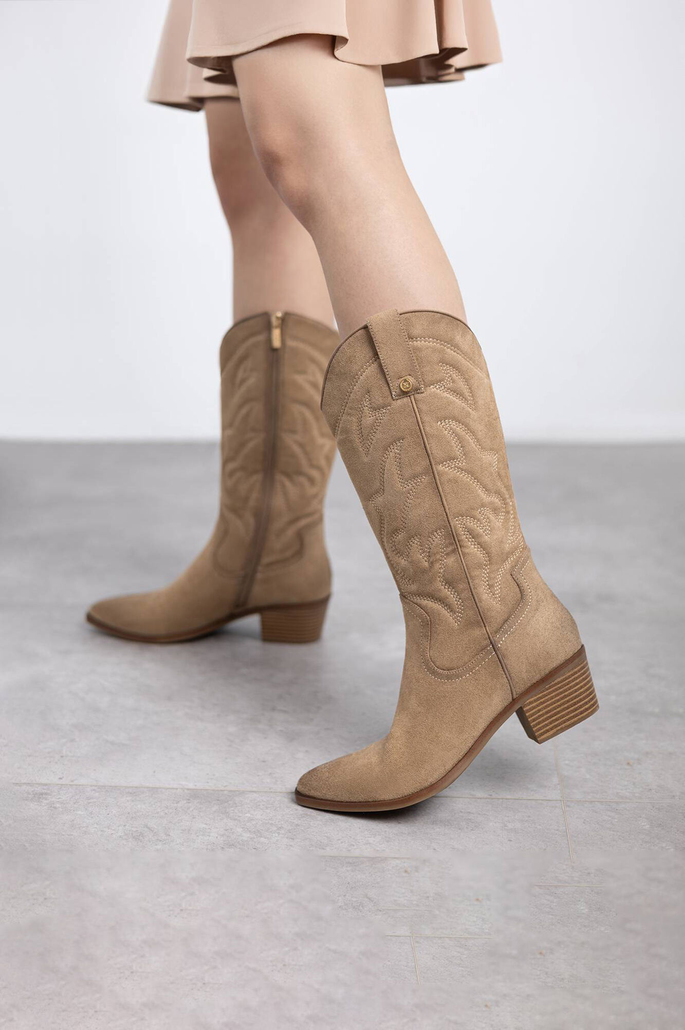 XTI Bota Cowboy Bordado