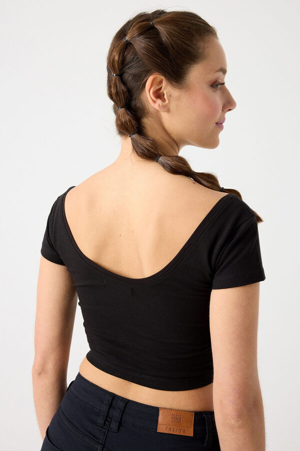 Inside Camiseta Cropped Escote Espald negro
