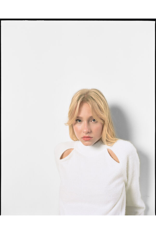 High Spirits Su&eacute;ter "Amani" bege