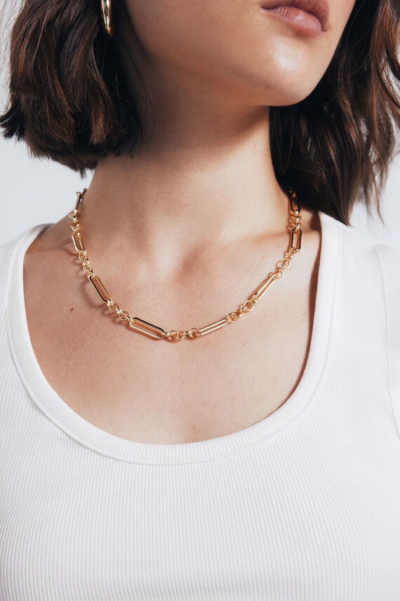 Collar cadena dorada