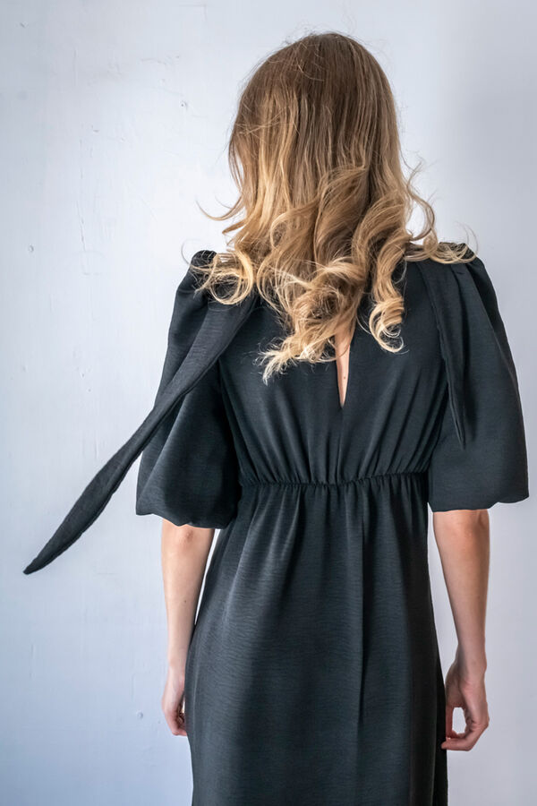 Cul Sac Vestido escote pico negro