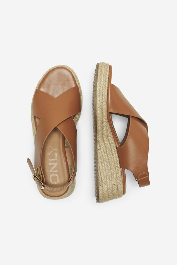 Only Sand&aacute;lia cruzada tac&atilde;o alpercata cru