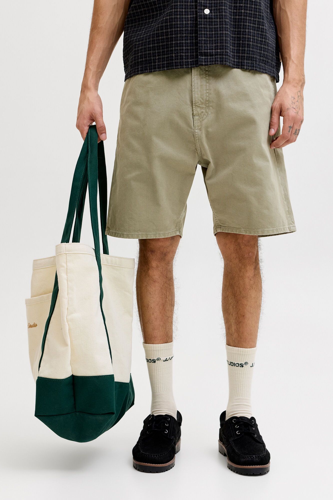 Jack & Jones Bermuda loose de algod&oacute;n