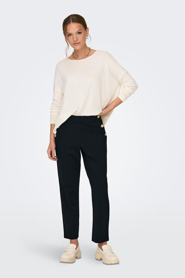 Only Cal&ccedil;as cl&aacute;ssicas com bot&otilde;es preto