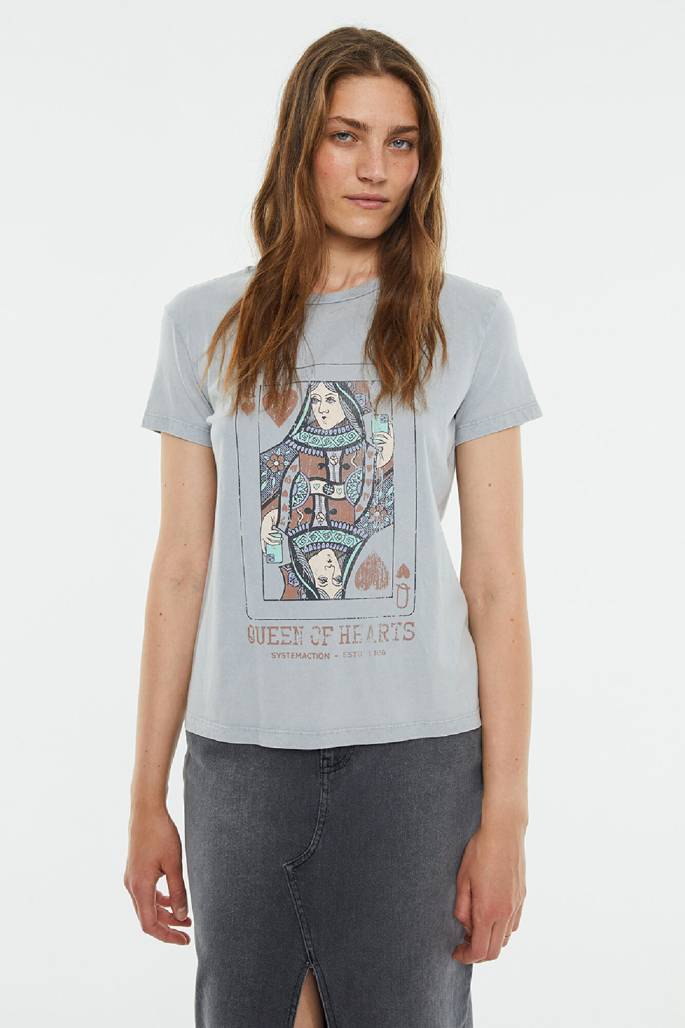 System Action Camiseta manga corta estampado reina de corazones
