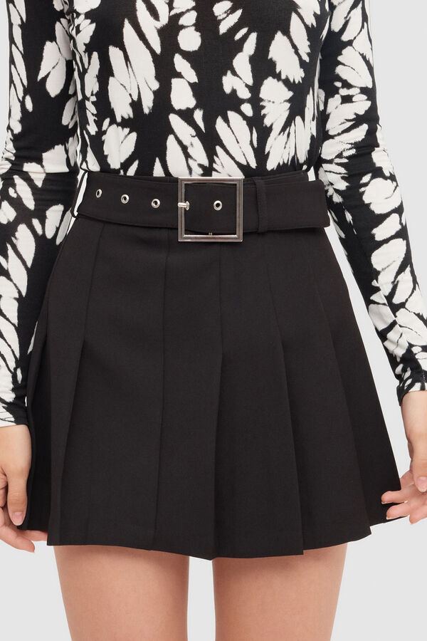 Inside Falda Mini Tablas Con Cintur&oacute;n negro