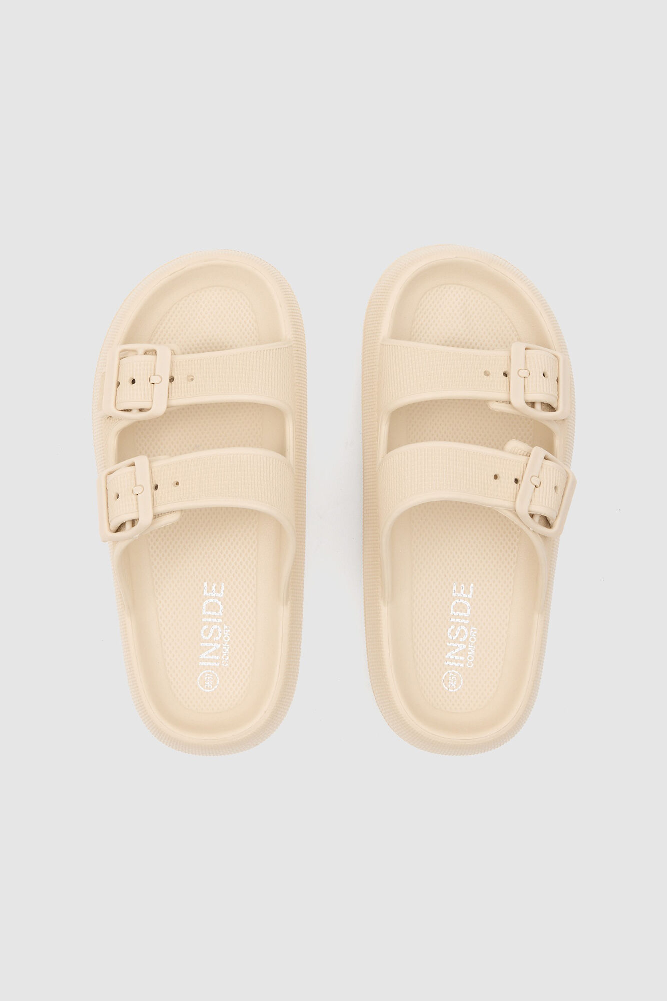 Inside Chinelo 2 fivelas plataforma C