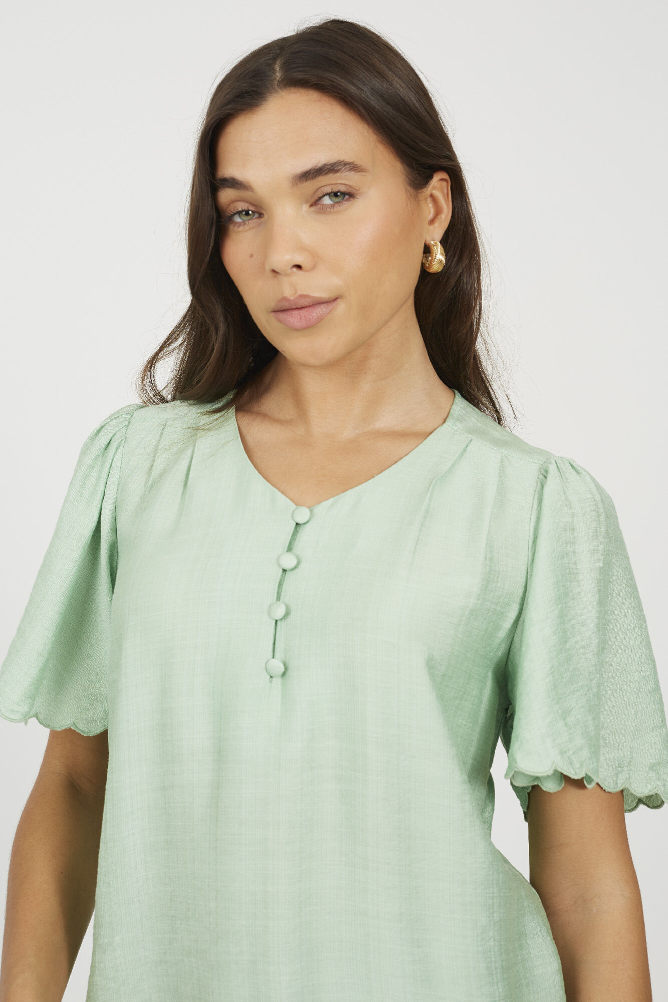 Brave Soul Blusa manga curta com bot&otilde;es