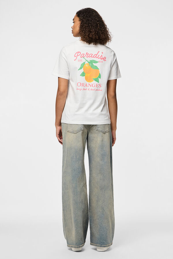 Pieces Camiseta b&aacute;sica con print blanco