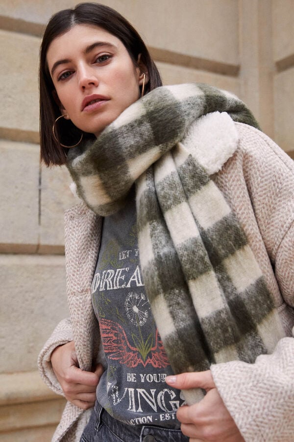 System Action Bufanda de cuadros kaki con flecos estampado