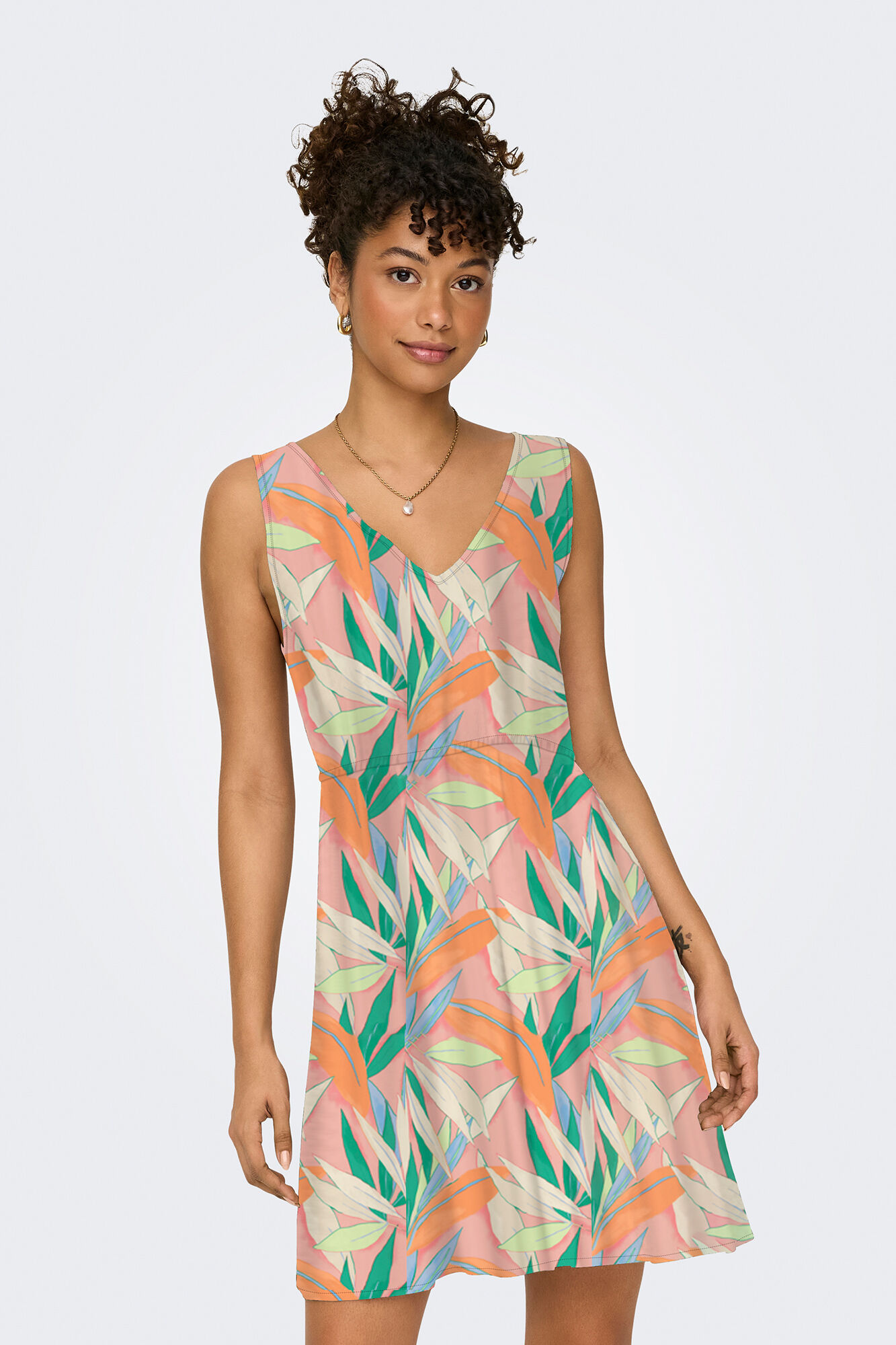 Only Vestido corto de tirantes anchos