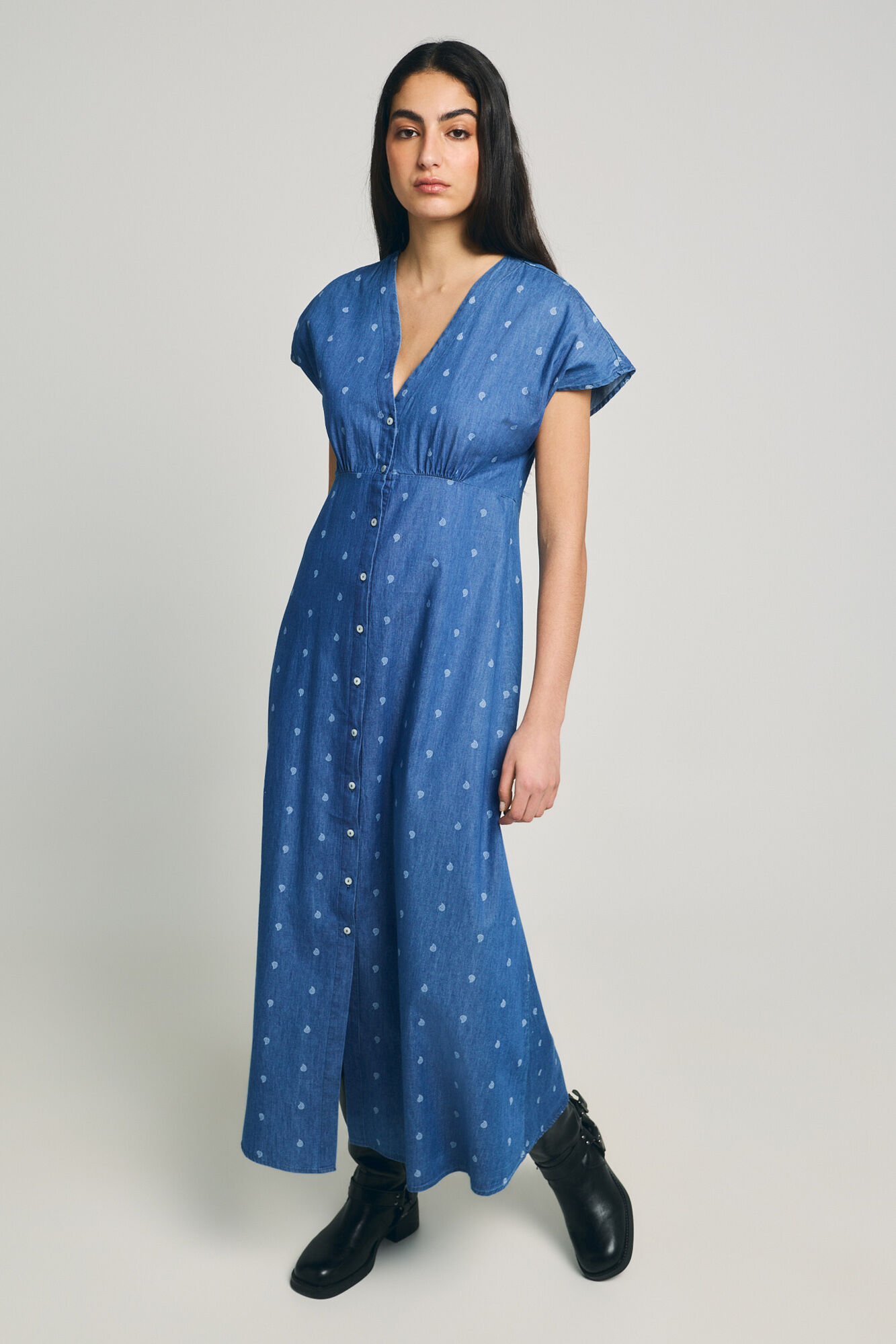 Only Vestido largo abotonado