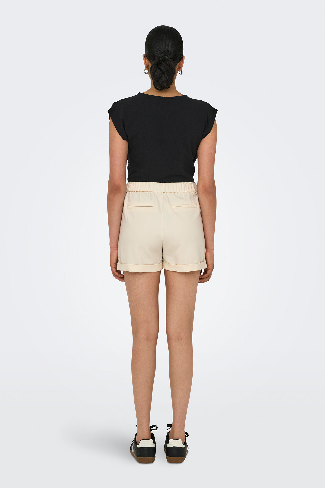 Only Short loose fit